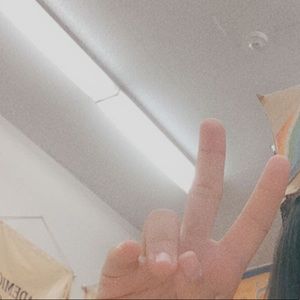 Meet your Posher, Hana